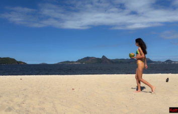 Rio Vacation Sex with Hot Brazilian Babe – Cum Swallow
